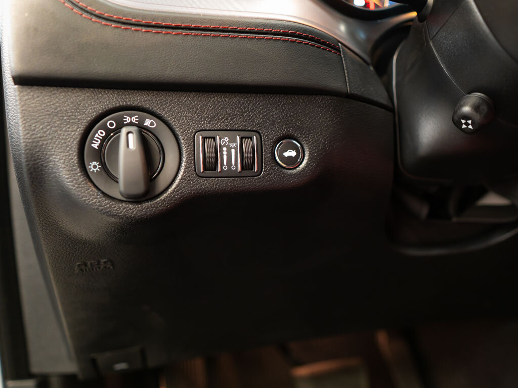 Dodge Charger Sedan 6,4 l 362 kw