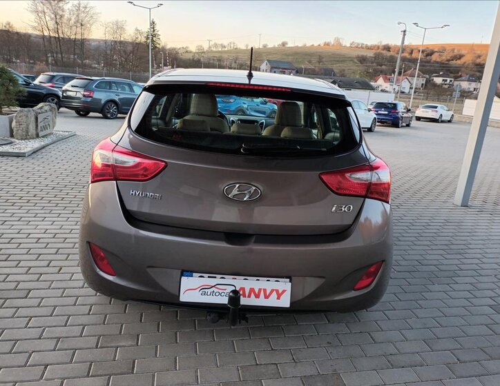 Hyundai i30 Hatchback 1,6 l 88 kw