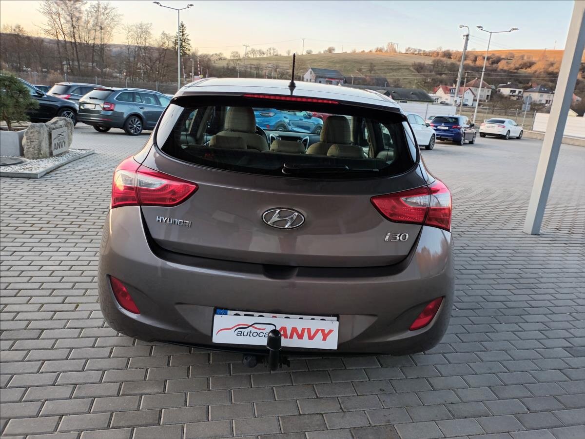Hyundai i30 Hatchback 1,6 l 88 kw