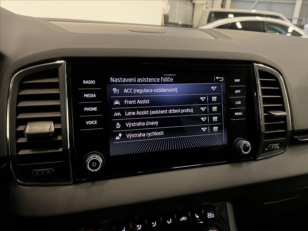 Škoda Karoq SUV 1,5 l 110 kw