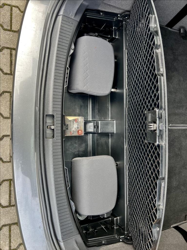 Volkswagen Touran MPV 1,6 l 77 kw