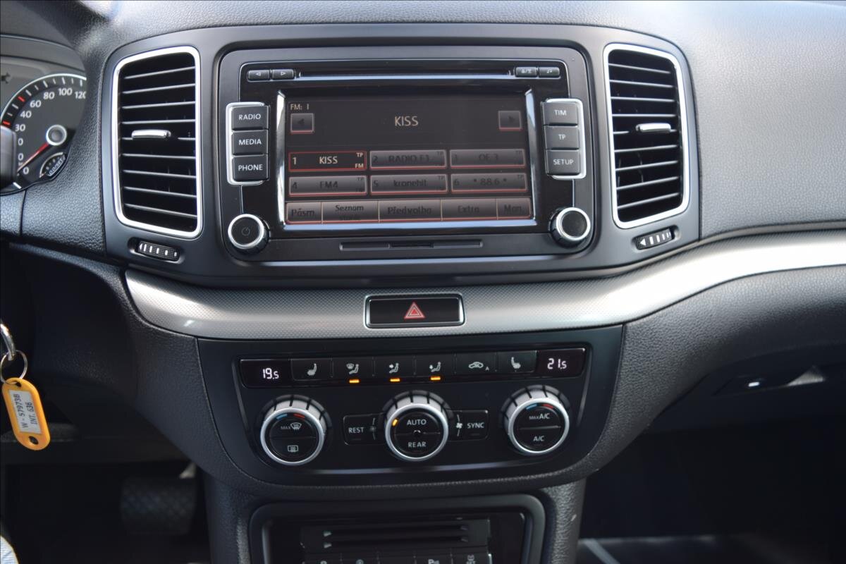 Volkswagen Sharan MPV 2,0 l 103 kw