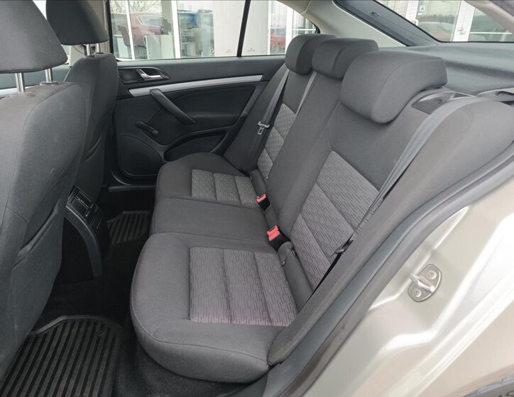 Škoda Octavia Liftback 2,0 l 81 kw