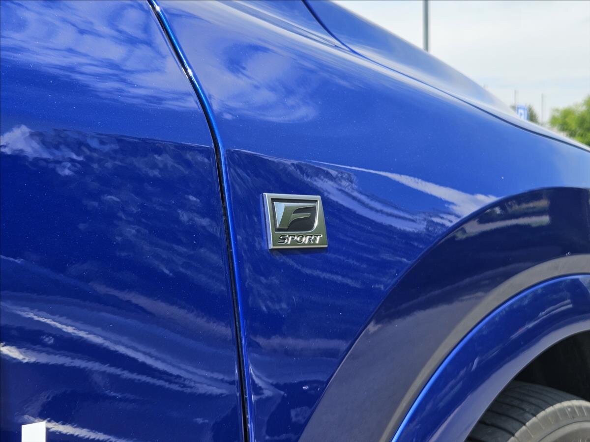 Lexus RX 500h SUV / Terénní 2,4 l 273 kw