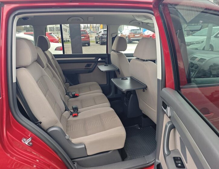 Volkswagen Touran MPV 1,4 l 103 kw