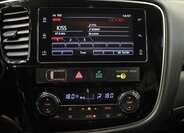 Mitsubishi Outlander SUV / Terénní 2,0 l 89 kw