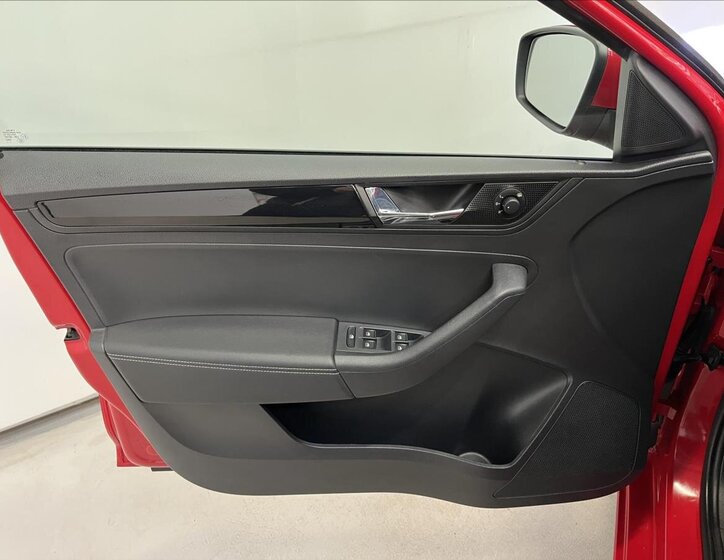 Škoda Rapid Liftback 999,0 81 kw