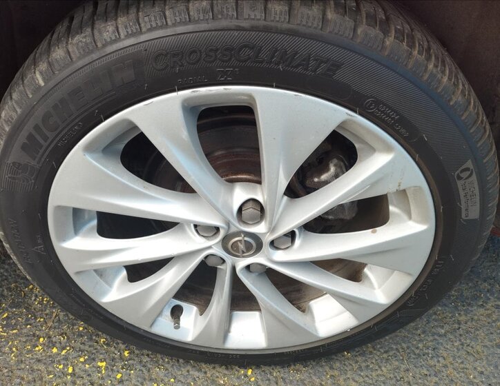 Opel Astra Kombi 999,0 77 kw