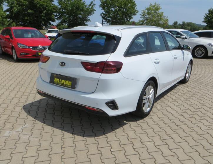 KIA Ceed 8