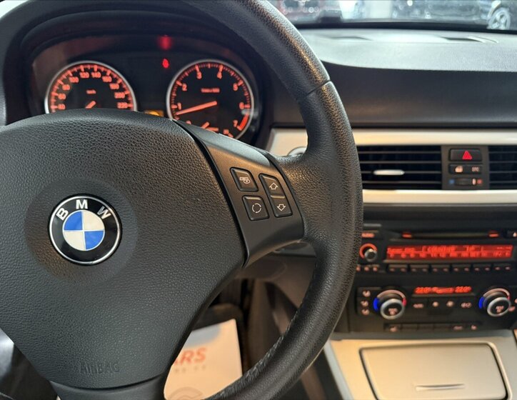 BMW Řada 3 Sedan / Limuzína 2,0 l 105 kw