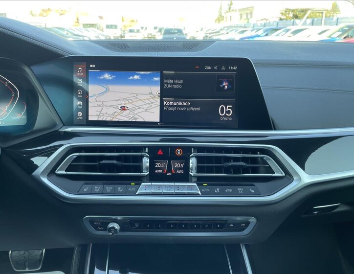 BMW X7 SUV / Terénní 3,0 l 195 kw