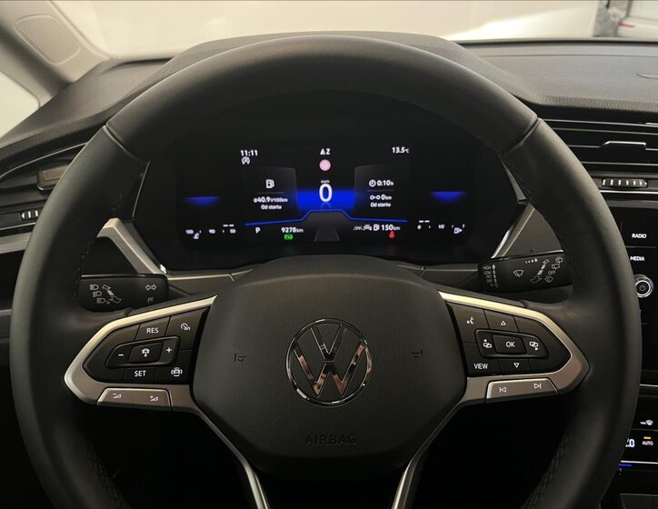 Volkswagen Touran MPV 1,5 l 110 kw