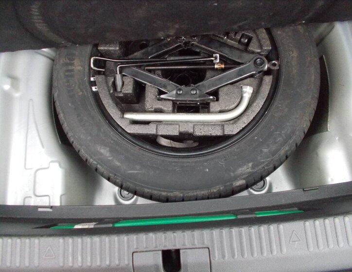 Škoda Superb Sedan / Limuzína 2,0 l 110 kw