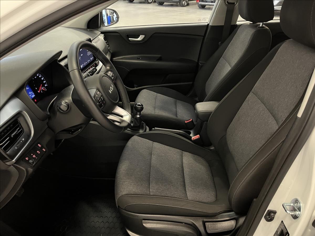 KIA Stonic SUV / Terénní 1,2 l 61 kw