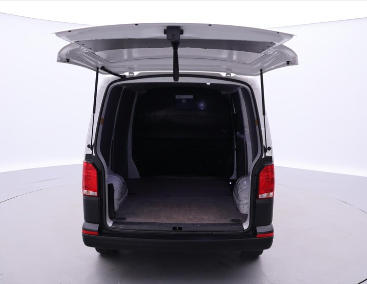 Volkswagen Transporter 9