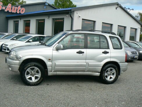 Suzuki Grand Vitara SUV / Terénní 2,0 l 94 kw