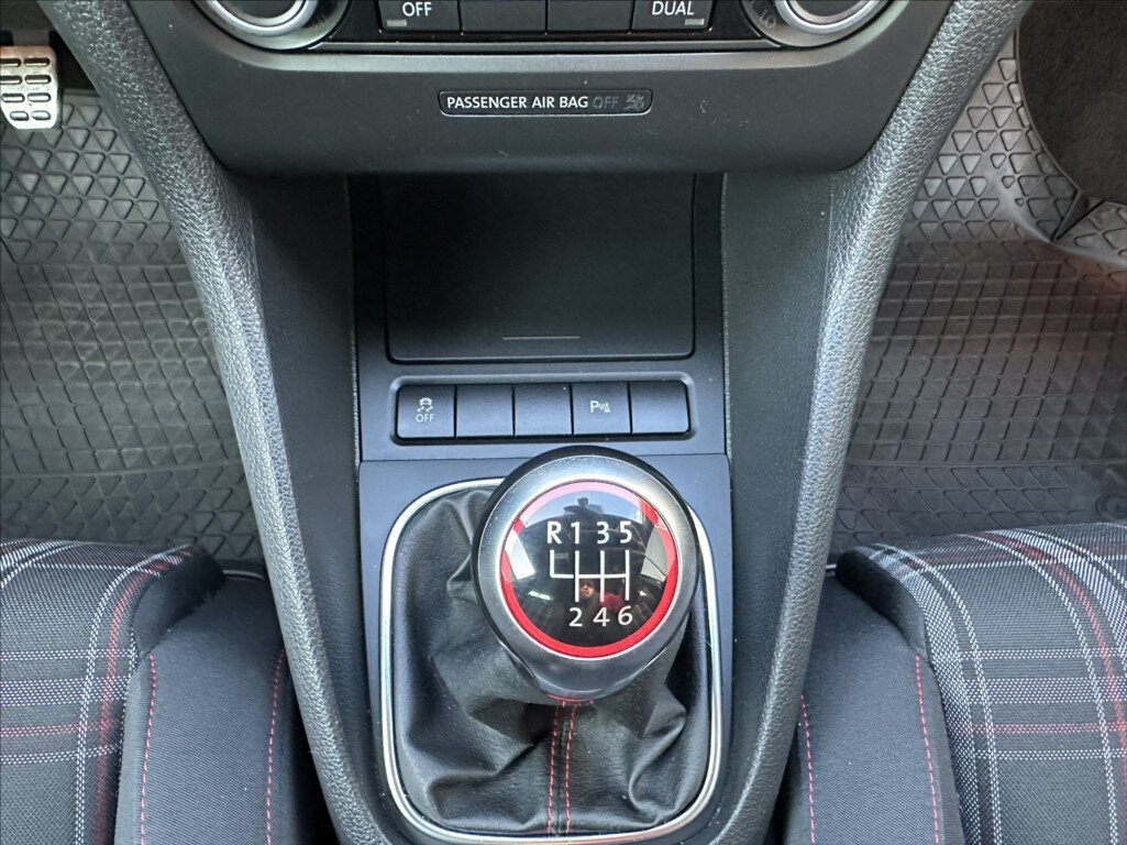 Volkswagen Golf Hatchback 2,0 l 155 kw