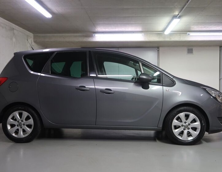Opel Meriva MPV 1,4 l 88 kw