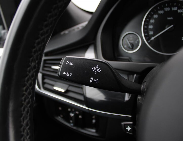 BMW X5 SUV 3,0 l 190 kw