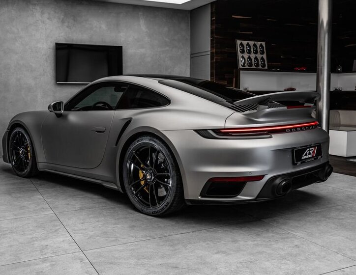 Porsche Ostatní Kupé 3,8 l 478 kw