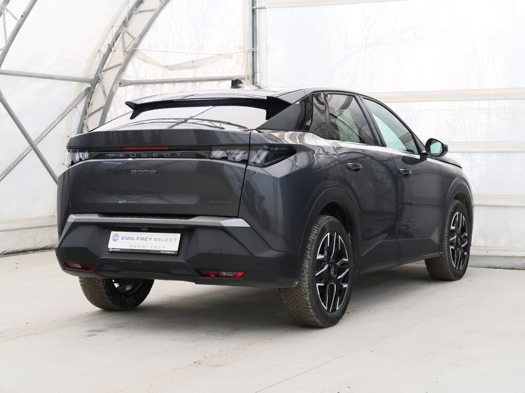 Peugeot 3008 SUV 1,2 l 100 kw
