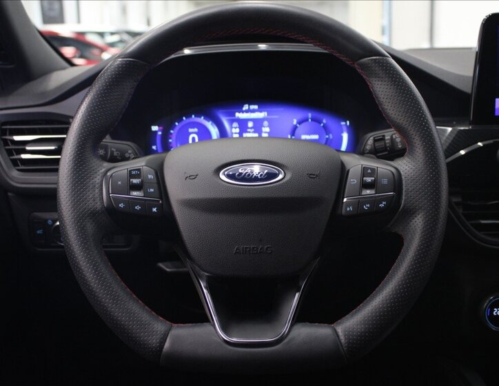 Ford Kuga SUV / Terénní 2,0 l 140 kw