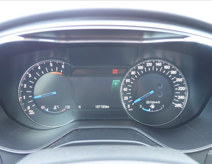 Ford Mondeo Liftback 2,0 l 110 kw