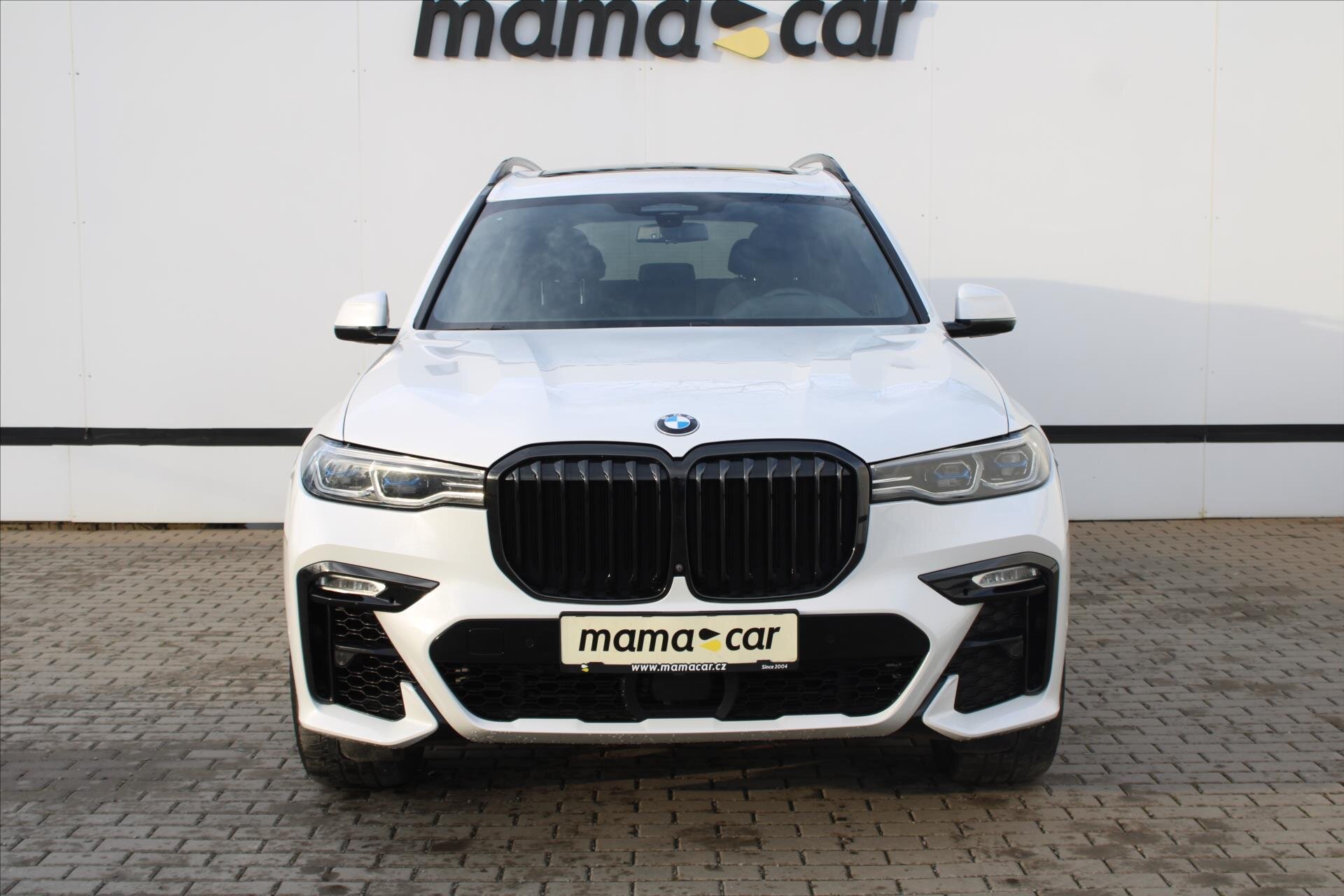 BMW X7 SUV 4,4 l 390 kw