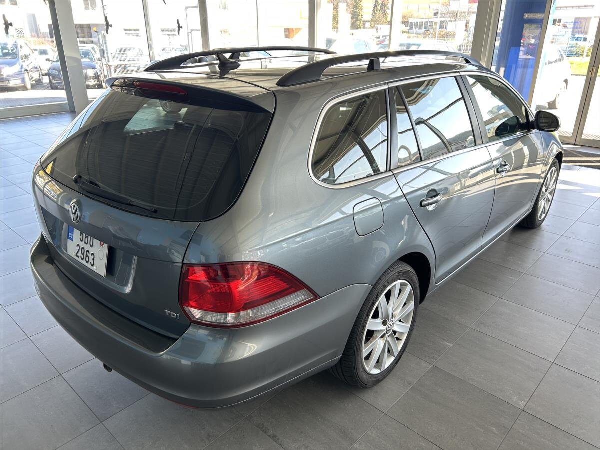 Volkswagen Golf Kombi 2,0 l 103 kw