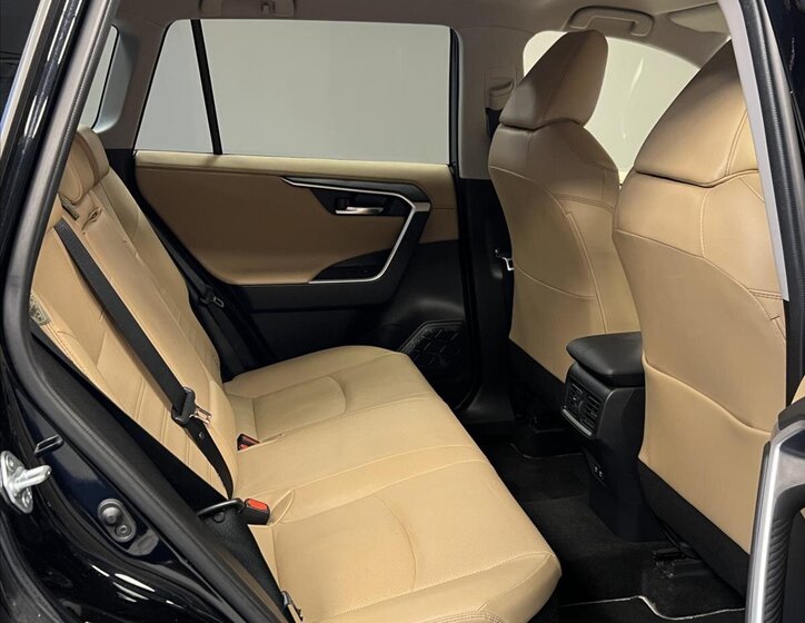 Toyota RAV4 SUV 2,5 l 131 kw