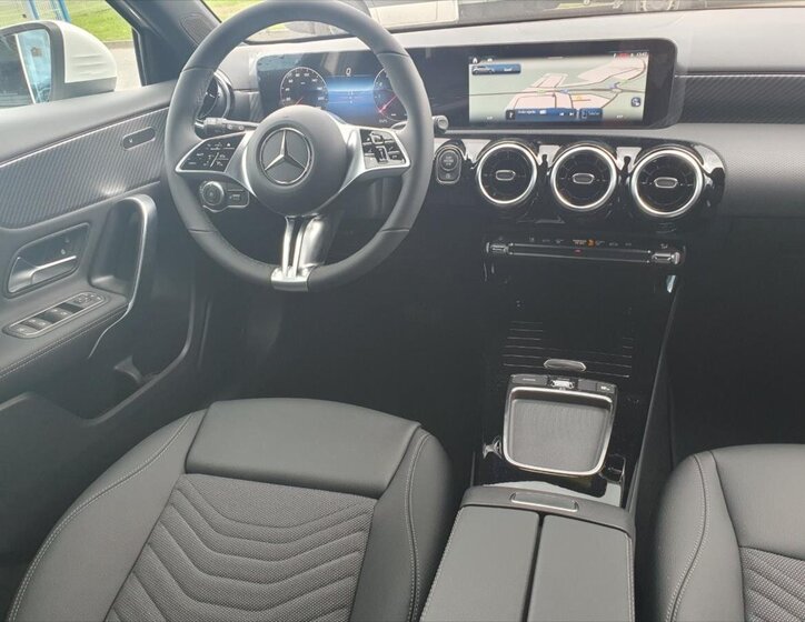 Mercedes-Benz Třídy A Hatchback 2,0 l 150 kw