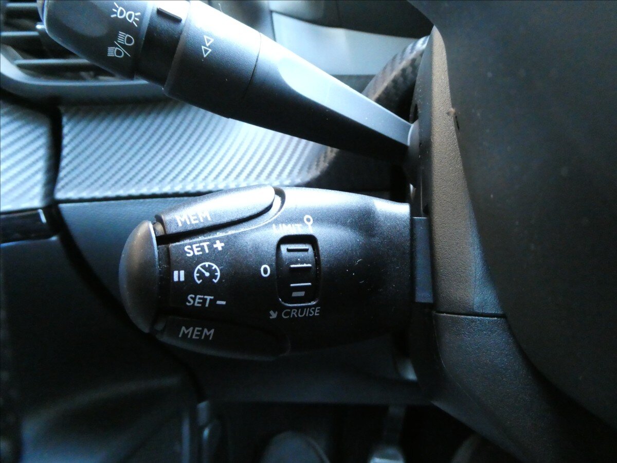 Peugeot 2008 SUV / Terénní 1,2 l 96 kw