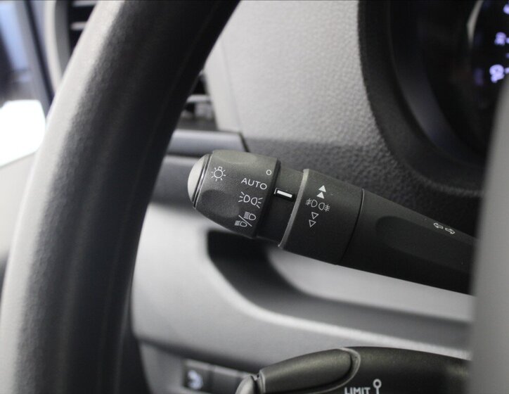 Peugeot Expert Skříň 2,0 l 106 kw