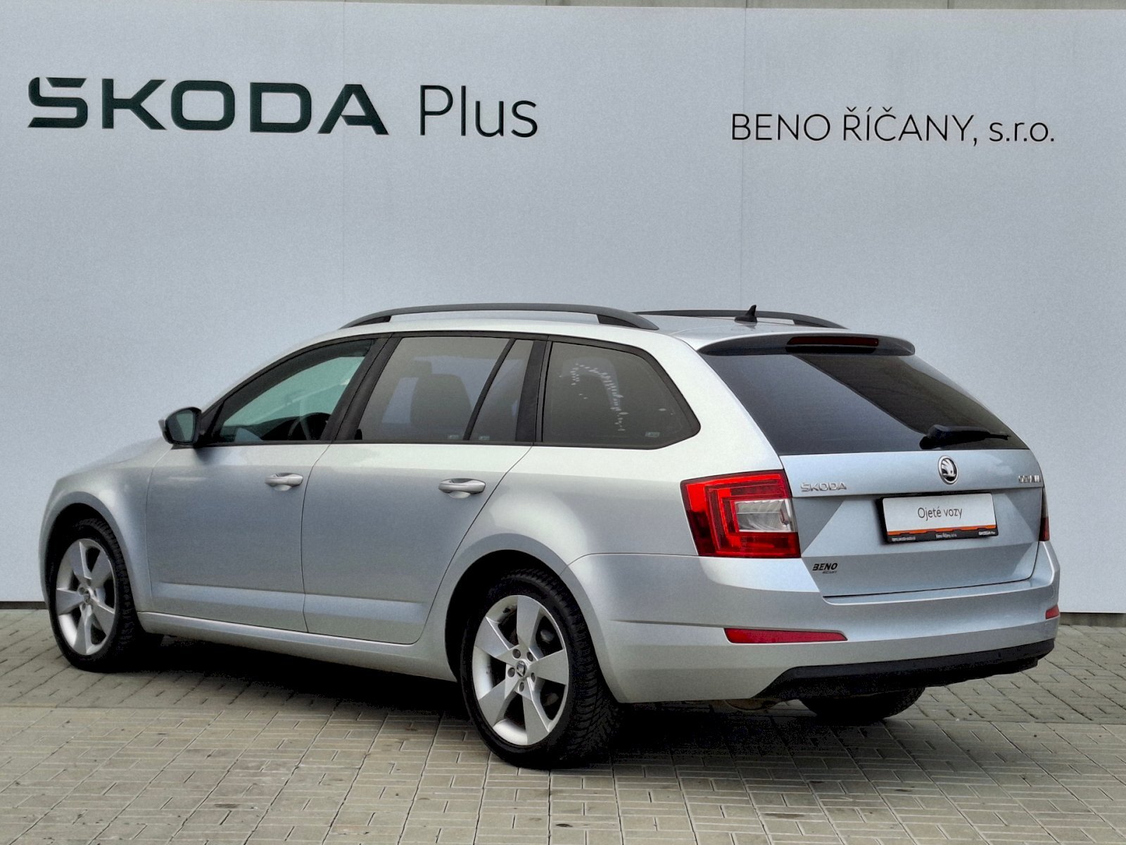 Škoda Octavia Kombi 2,0 l 110 kw