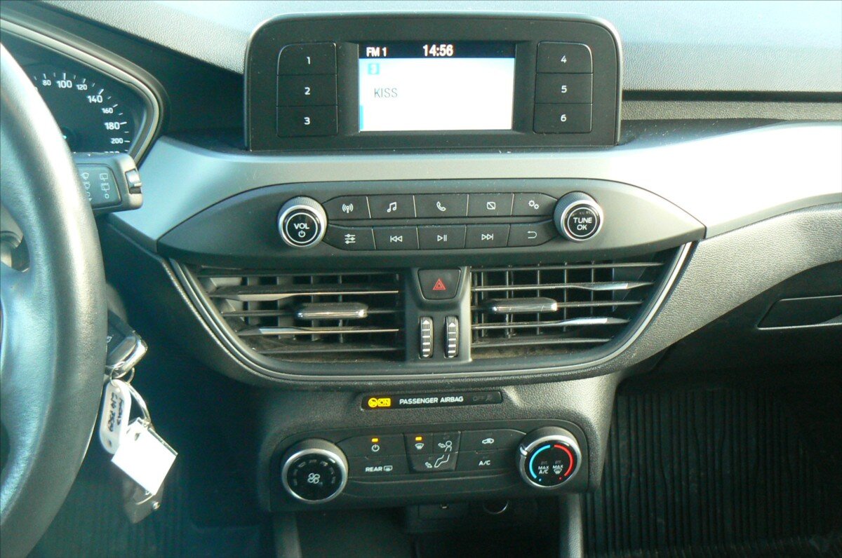 Ford Focus Kombi 999,0 92 kw