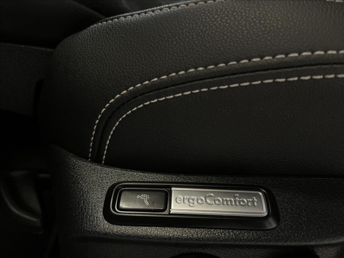 Volkswagen Passat Sedan / Limuzína 1,5 l 110 kw