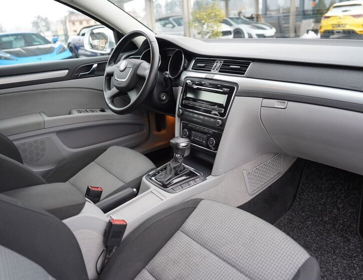 Škoda Superb Sedan 1,8 l 118 kw