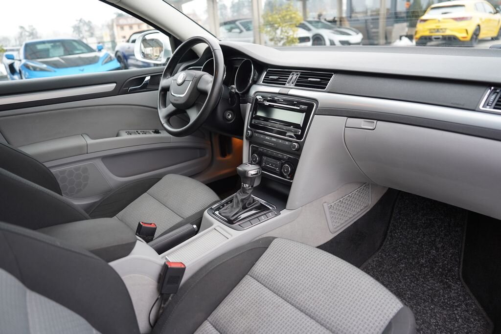 Škoda Superb Sedan 1,8 l 118 kw