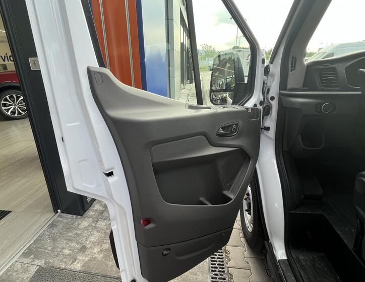 Ford Transit 10
