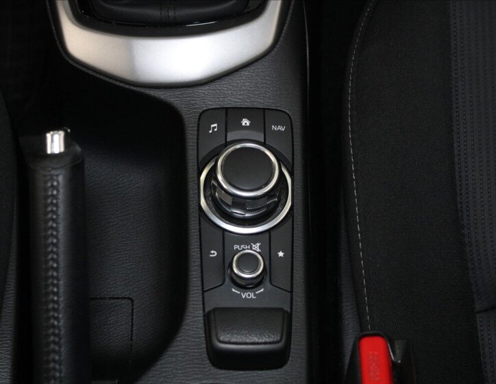 Mazda CX-3 SUV / Terénní 2,0 l 88 kw