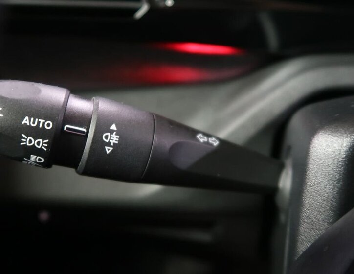 Peugeot 308 Hatchback 1,2 l 96 kw