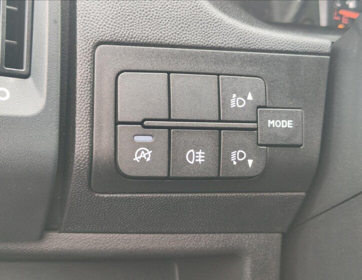 Opel Movano Skříň 2,2 l 121 kw