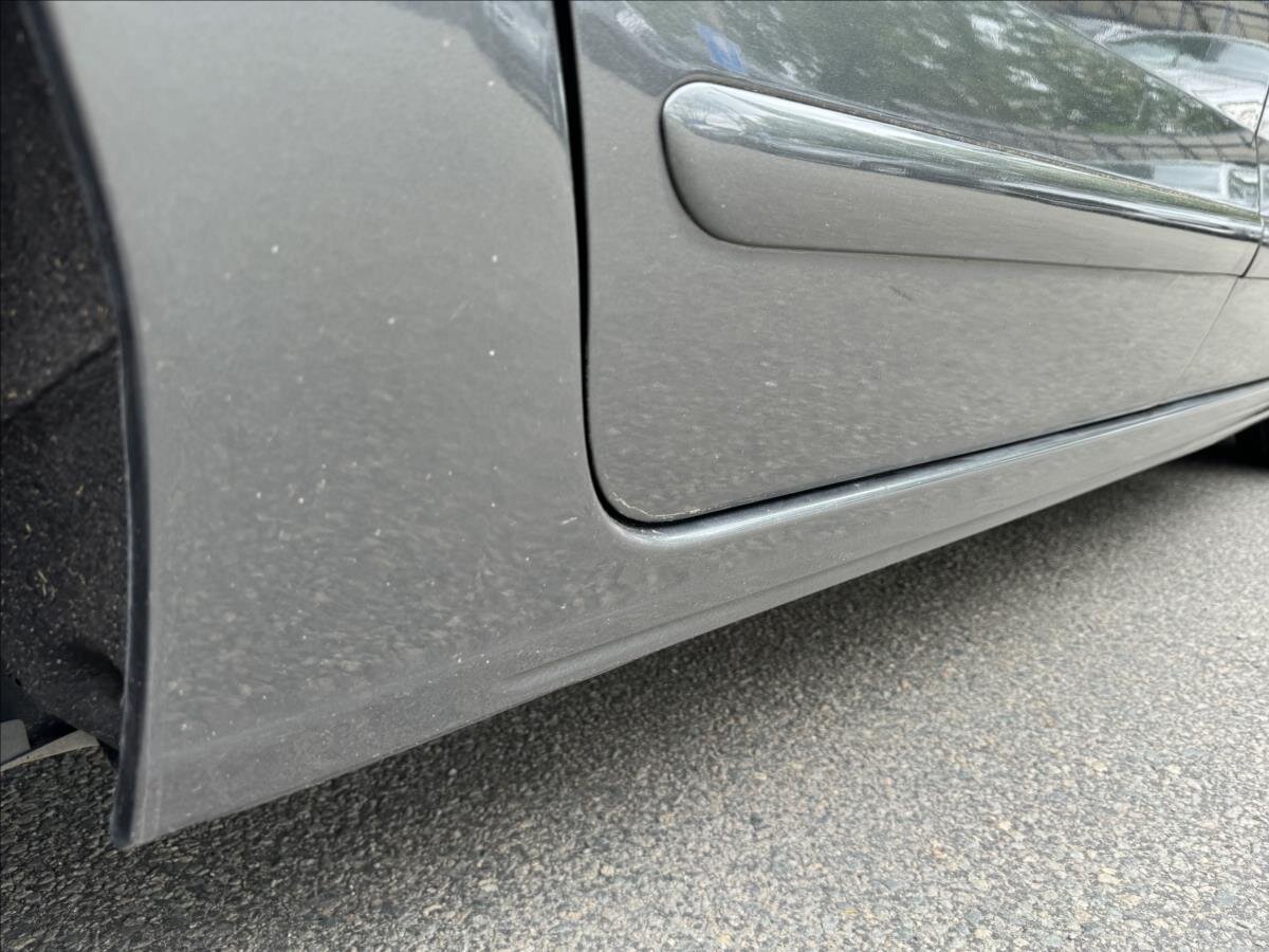 Peugeot 5008 Kombi 2,0 l 110 kw