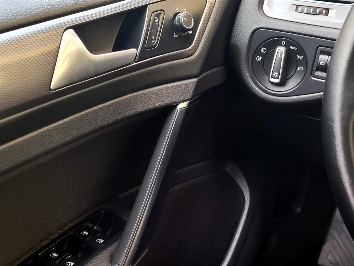 Volkswagen Golf Kombi 1,2 l 81 kw