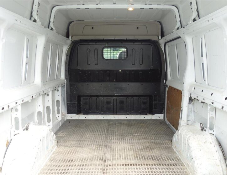 Ford Transit Skříň 2,2 l 74 kw