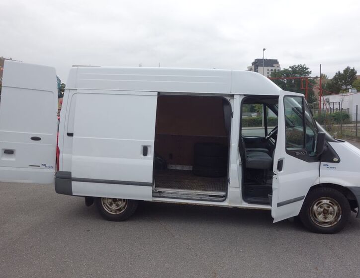 Ford Transit 14