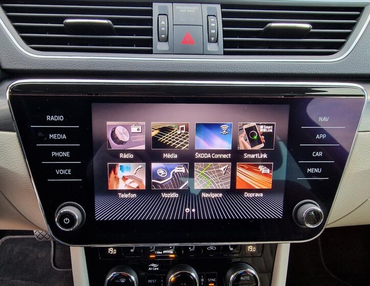 Škoda Superb Liftback 1,5 l 110 kw