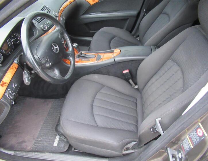 Mercedes-Benz Třídy E 12