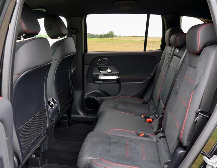 Mercedes-Benz GLB 16