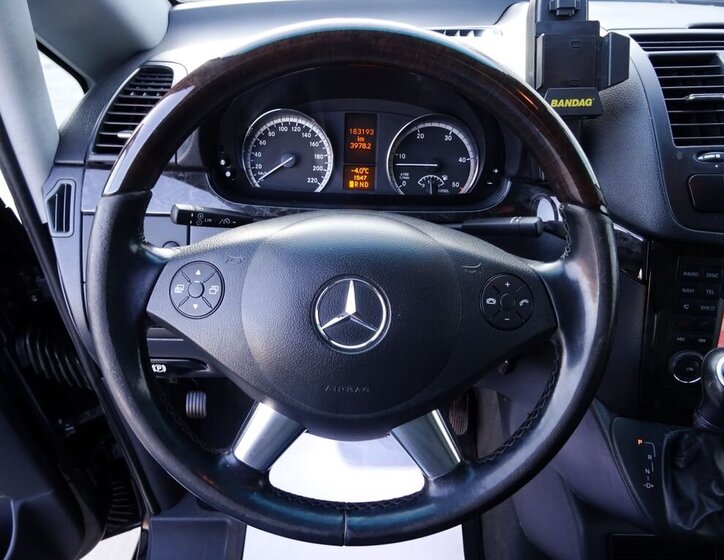 Mercedes-Benz Viano 11